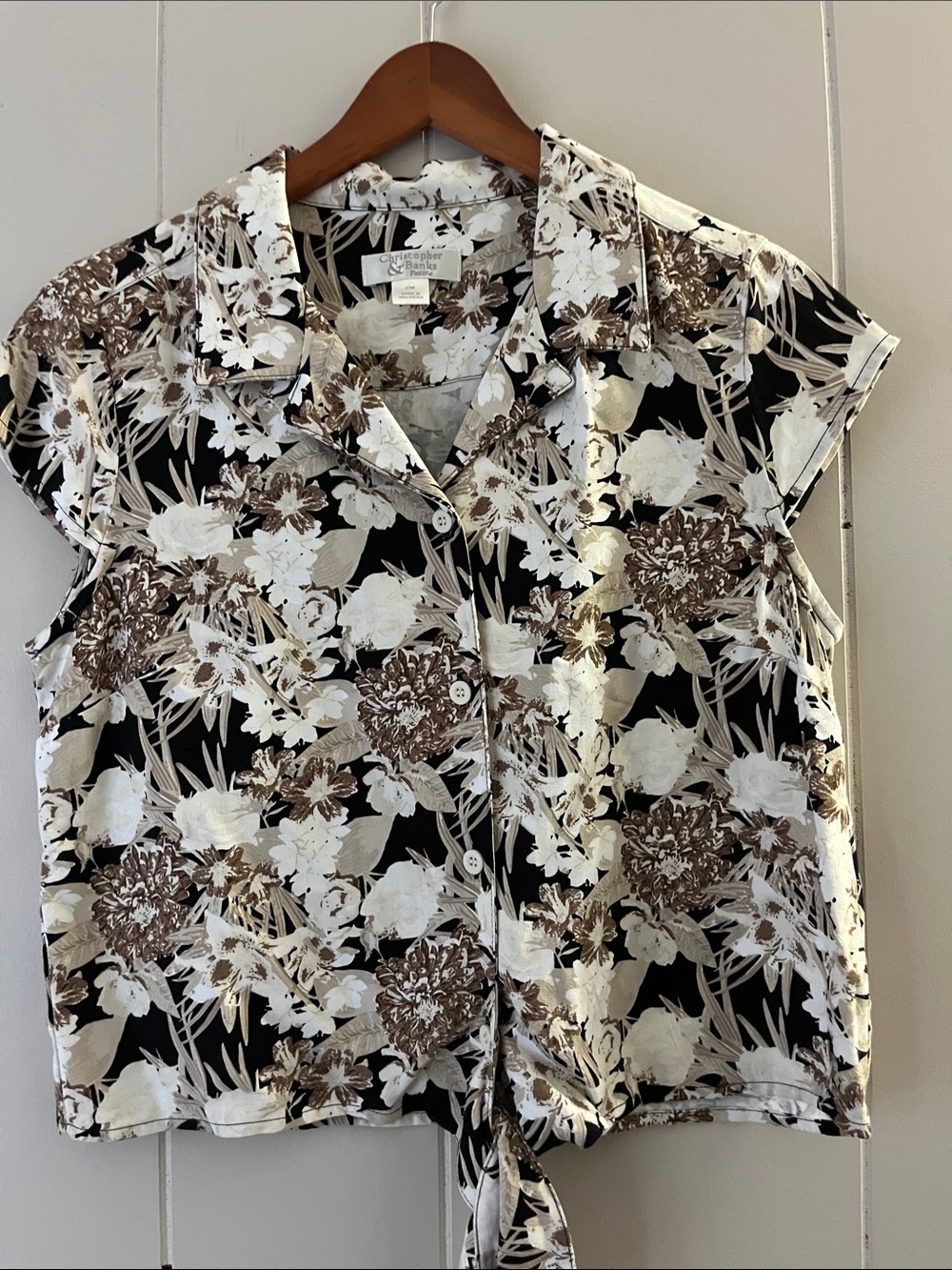 croft & barrow Black White Brown Floral Tie-Hem Button Shirt